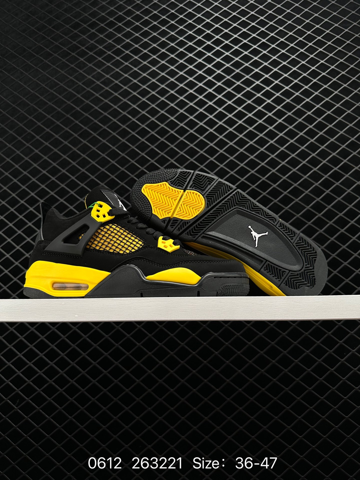 Air Jordan 4 Retro OG